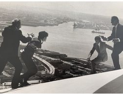 Parallax view - Seattle Space Needle