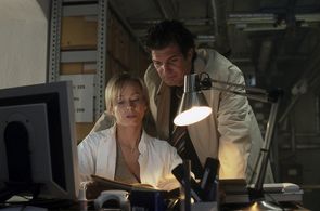 Simon Böer and Debora Weigert in Leipzig Homicide (2001)