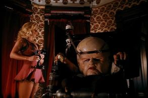 J.W. Perra and Alexandria Quinn in Head of the Family (1996)