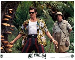 Jim Carrey and Ian McNeice in Ace Ventura: When Nature Calls (1995)