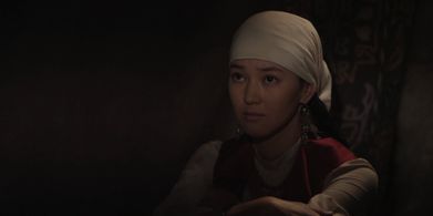 Elina Abai Kyzy in Queen of the Mountains (2014)