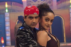 Pushkar Jog and Manasi Naik in Zabardast (2007)