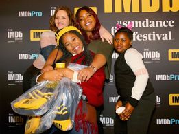 Jordana Spiro, Dominique Fishback, Angelica Nwandu, and Tatum Marilyn Hall in Night Comes On (2018)