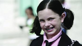 Jolie Vanier in Shorts (2009)