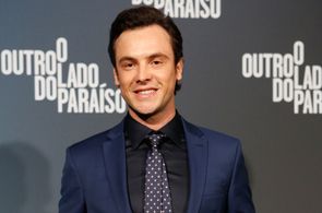 Sergio Guizé at an event for The Other Side of Paradise (2017)