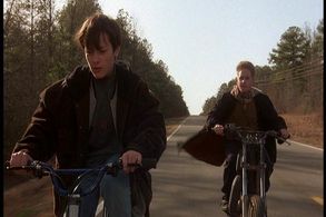 Edward Furlong and Jared Rushton in Pet Sematary II (1992)