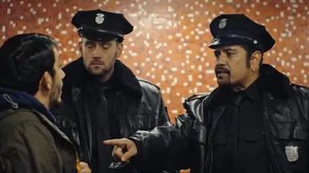 as New-York PD Officer in Drága örökösök (2020) - S04E18 - 