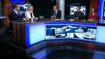 Tom Bradby, Robert Moore, Jane Green, Liz Mair, and Nayyera Haq in Trump vs Clinton: The Result - ITV News Special (2016