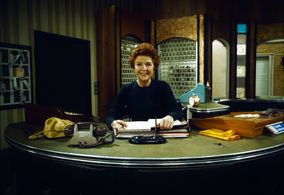 Noele Gordon in Crossroads (1964)