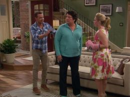 Melissa Joan Hart, Joey Lawrence, and Carole Gutierrez in Melissa & Joey (2010)