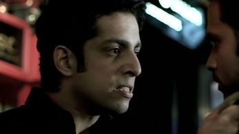 Emraan Hashmi and Salil Acharya in Awarapan (2007)