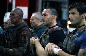 Ahmet Pinar, Emir Benderlioglu, and Serkan Çayoglu in Börü (2018)