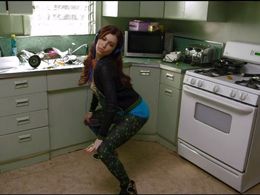 Stevie Ryan in Stevie TV (2012)