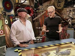 Adam Savage and Jamie Hyneman in MythBusters (2003)