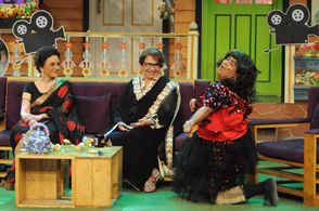Helen, Asha Parekh, and Kiku Sharda in The Kapil Sharma Show (2016)