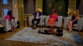 Keshia Knight Pulliam, Sarah Colonna, Alexis Williams, and Mitch Silvester in Married at First Sight: Afterparty: Muddy 