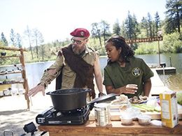 Alton Brown in Cutthroat Kitchen (2013)