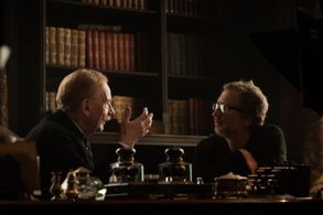 Ian McDiarmid and James Gray in The Lost City of Z (2016)