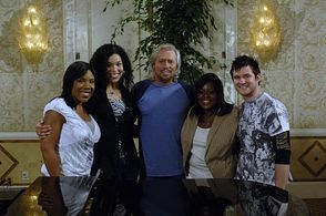 Barry Gibb, Melinda Doolittle, Jordin Sparks, LaKisha Jones, and Blake Lewis in American Idol (2002)