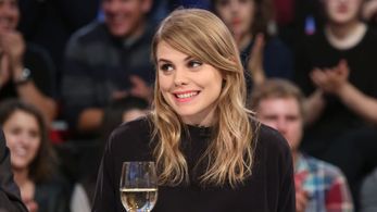 Coeur de pirate in Tout le monde en parle (2004)