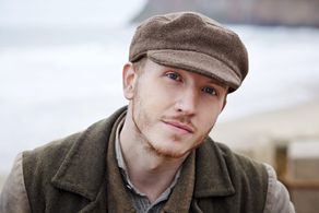 Tom Varey as Billy Mowbray in Dark Angel