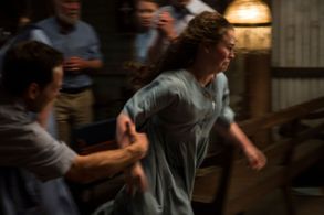 Jessica Faulkner in Glitch (2015)