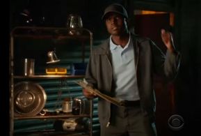 KARIEM MARBURY AS DELIVERY MAN SCORPION SEASON 2 EPISODE 17 