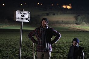 Benoît Poelvoorde and Joachim Ledeganck in Rien à déclarer (2010)