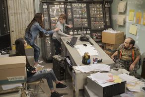 Danny Woodburn, Madison Hu, Olivia Rodrigo, and Ethan Wacker in Bizaardvark (2016)