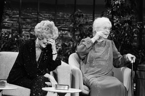 Alice Neel and Elaine Stritch in The Tonight Show Starring Johnny Carson (1962)