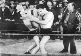Barney Cosnack, Nancy Deshon, Robert McKenzie, and Bob Steele in Trail of Terror (1935)