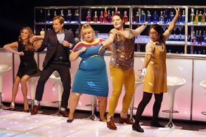 Kevin Bishop, Liza Lapira, Lauren Ash, Kate Jenkinson, and Rebel Wilson in Super Fun Night (2013)