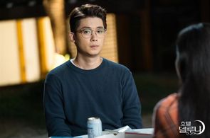 Hyun-Chul Cho in Hotel Del Luna (2019)