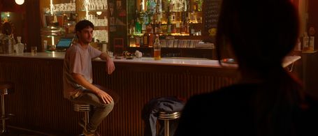 Irene Montalà and David Solans in Una noche en El Cósmico (2021)