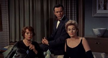 Jack Lemmon, Kim Novak, and Elsa Lanchester in Bell Book and Candle (1958)