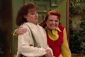 Charlotte Booker and Susan Cella in Hi Honey, I'm Home (1991)