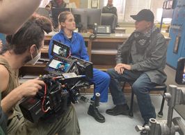 Bruce Willis and Kelly Lynn Reiter in Deadlock