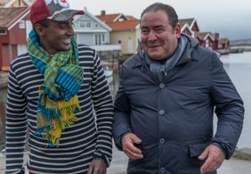 Emeril Lagasse and Marcus Samuelsson in Eat the World with Emeril Lagasse (2016)