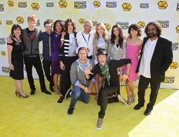 Adam Hicks, Bridgit Mendler, Blake Michael, Hayley Kiyoko, Nick Roux, and Naomi Scott in Lemonade Mouth (2011)