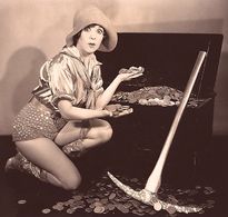 Nancy Welford in Gold Diggers of Broadway (1929)