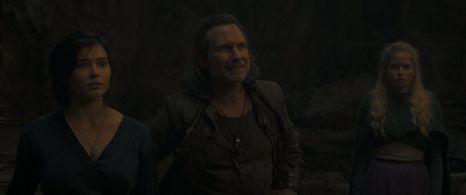 Christian Slater, Ellie Bamber, and Ruby Cruz in Willow (2022)