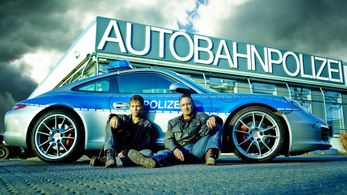 Erdogan Atalay and Vinzenz Kiefer in Alarm für Cobra 11 - Die Autobahnpolizei (1996)