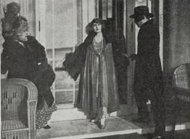 Pearl White in The Fatal Ring (1917)