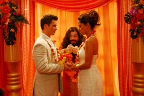 Vanessa Lachey, Matt Lanter, and John Di Domenico in Disaster Movie (2008)