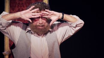 Niko Nitai in Niko Poe'sie (2020)