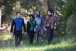 Penny Johnson Jerald, Seth MacFarlane, Max Burkholder, and Mark Jackson in The Orville (2017)