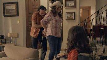 Estefania Villarreal and Erik Hayser in Camelia La Texana (2014)