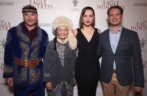 Daisy Ridley, Otto Bell, Aisholpan Nurgaiv, and Rys Nurgaiv at an event for The Eagle Huntress (2016)