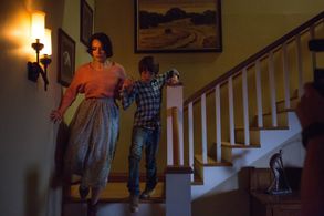 Shannyn Sossamon and Robert Daniel Sloan in Sinister 2 (2015)