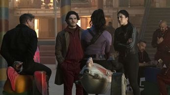 Aleks Paunovic, Jeremy Renner, Alaqua Cox, Hailee Steinfeld, and Fra Fee in Hawkeye (2021)